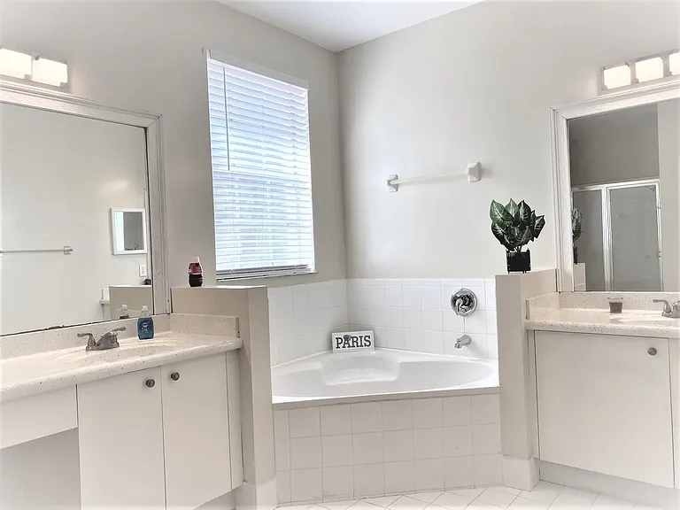 14300 SW 159th Pl — Photo 4