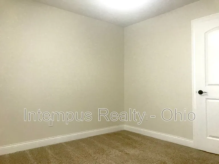 9390 Woodbine Way — Photo 43