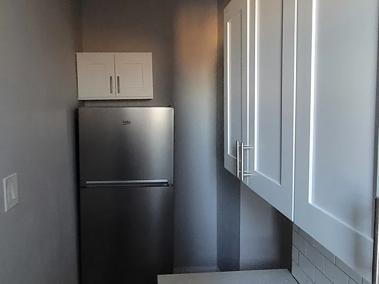111 Garrison Avenue — Photo 6