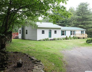 145 Treadlemire Rd, Berne, NY, 12023