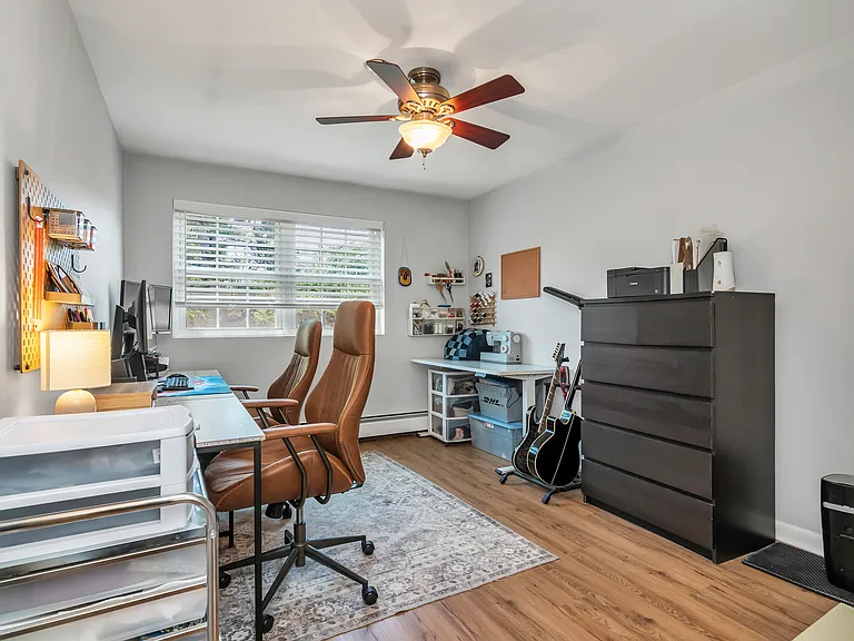 23 Edgelawn Ave #6 — Photo 14