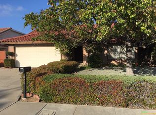 325 N Willowspring Dr, Encinitas, CA 92024