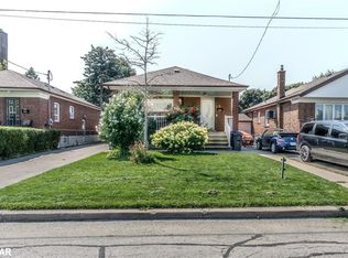 15 Sadler Dr, Toronto, ON M1K1J9