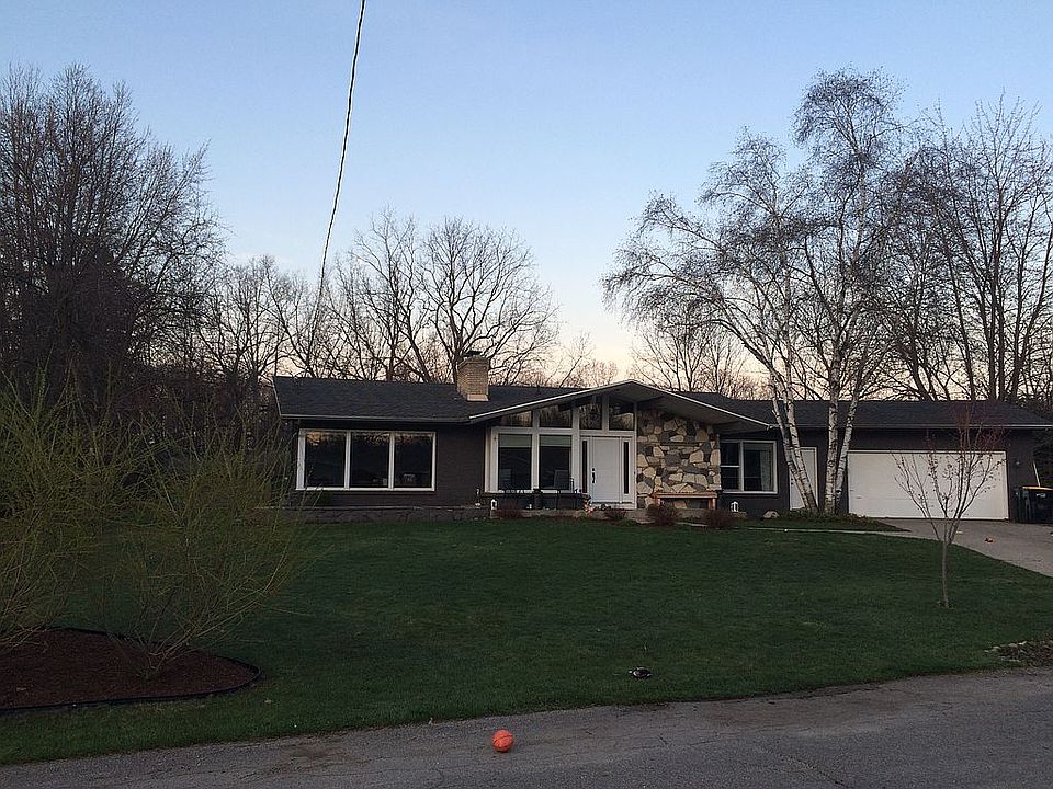 1st image of 205 Shore Haven Dr SE