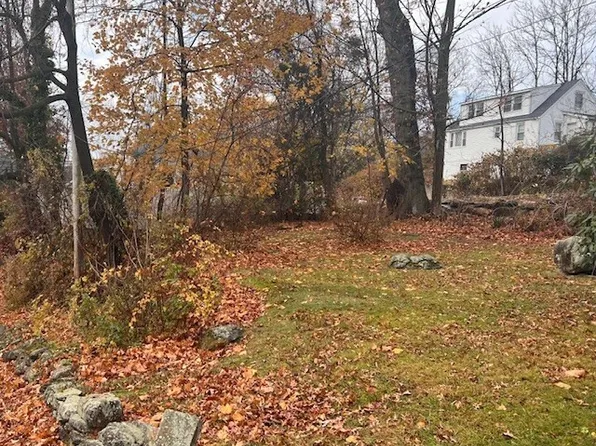 495 Alba Avenue, Bridgeport, CT 06606