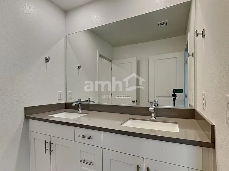 4239 W Saint Charles Ave — Photo 16