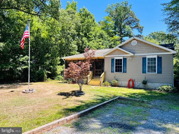 262 Rolando Dr, Colonial Beach, VA 22443