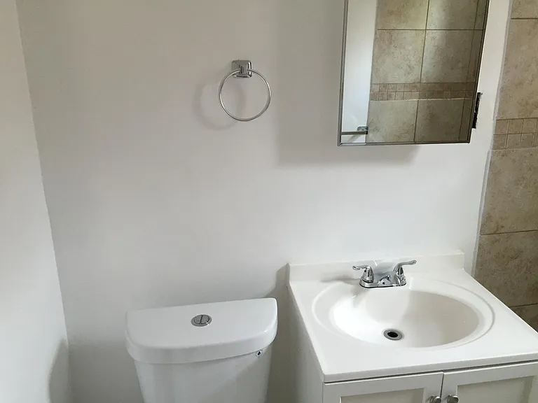 428 Newcomb St SE #2 — Photo 6