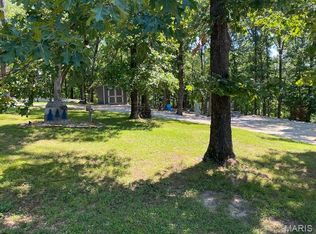1002 Port Perry Dr, Perryville, MO