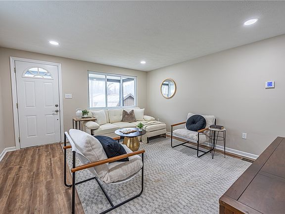 3rd image of 106 Blythe Rd S