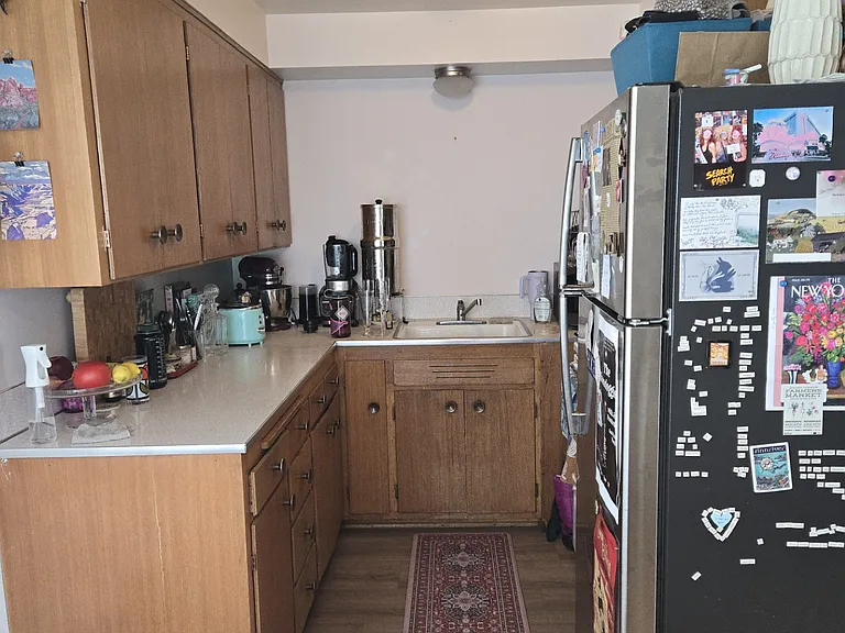 Galley kitchen, New floors & dishwasher
