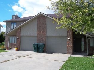 1303 N Snowmass Ln, Muncie, IN 47304