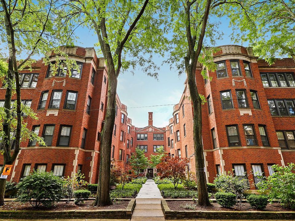 1st image of 1431 W Elmdale Ave APT 3A