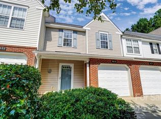 8018 Christmas Ct, Charlotte, NC 28216