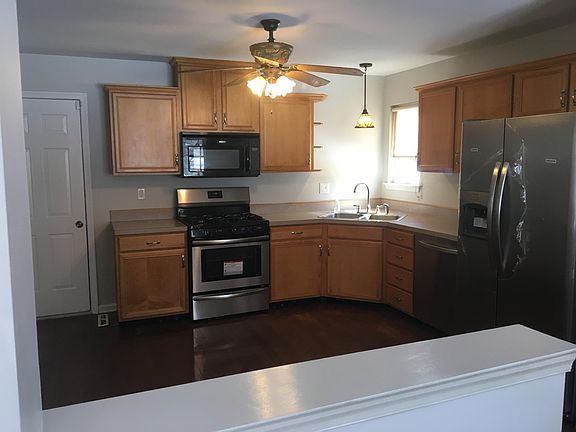 3rd image of 4111 Rexford Dr