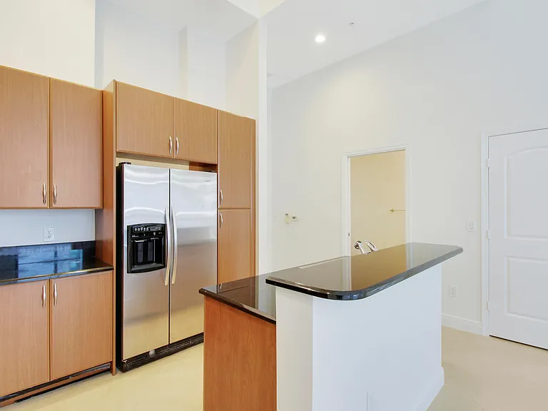 701 S Olive Ave #316 — Photo 6
