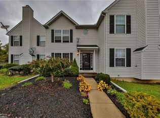 951 Ramblewood Ln, Freemansburg, PA 18017