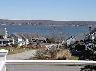 8 Prospect Farm Rd, Portsmouth, RI 02871