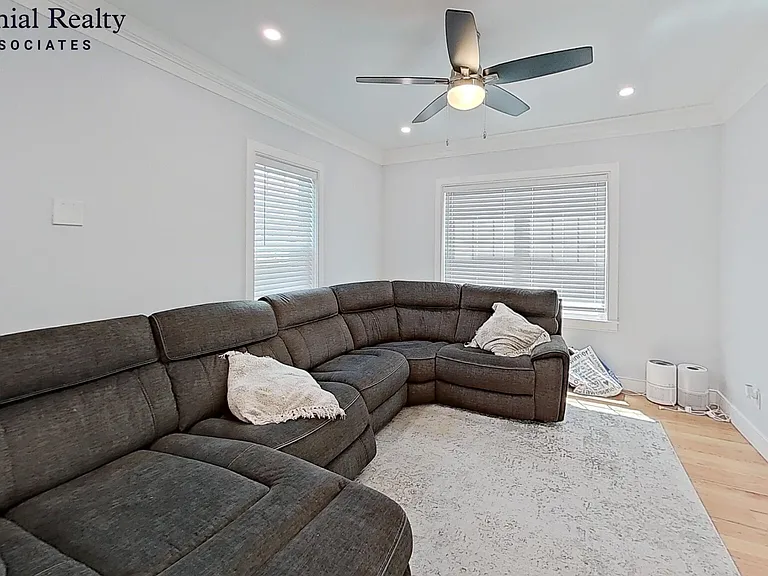 28 Woodrow Ave #2 — Photo 23