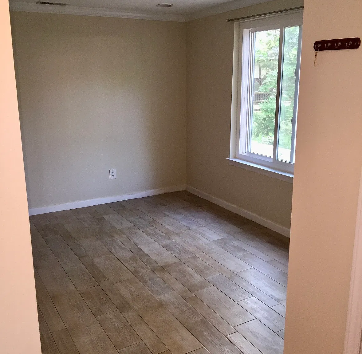 2 bed, 1.5 bath, 1050 sqft, $2,850 — Photo 2