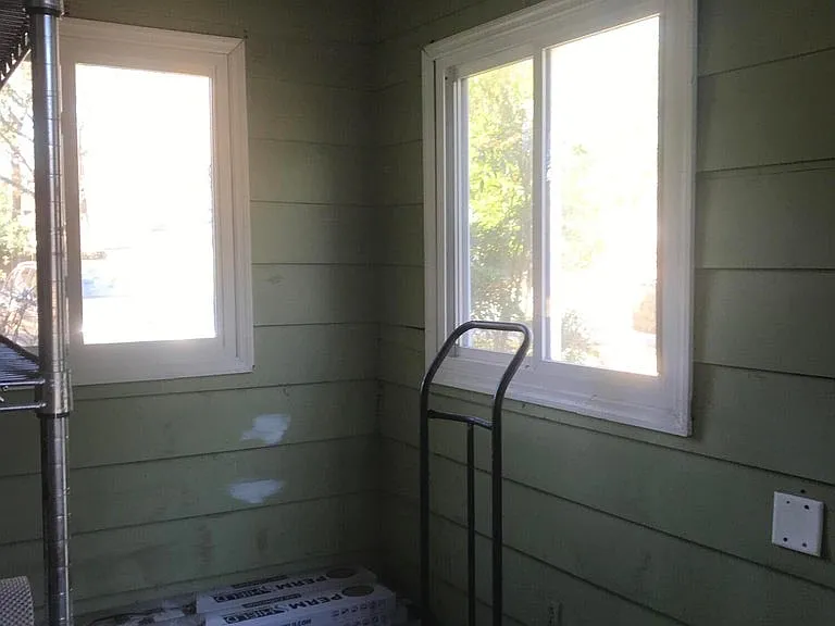 1221 Eastwood Ave — Photo 10
