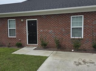 1253 Masters Ln #B, Greenville, NC 27834
