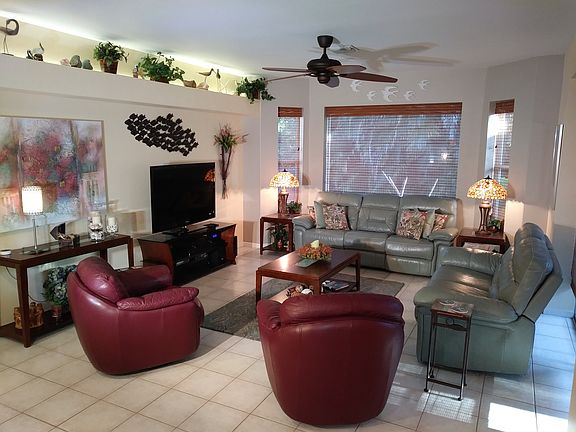 2nd image of 8810 Springwood Ct