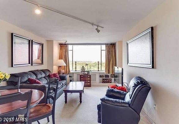 3rd image of 1129-1021 Arlington Blvd #1129