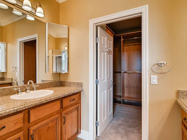 1178 Olivia Pkwy — Photo 16
