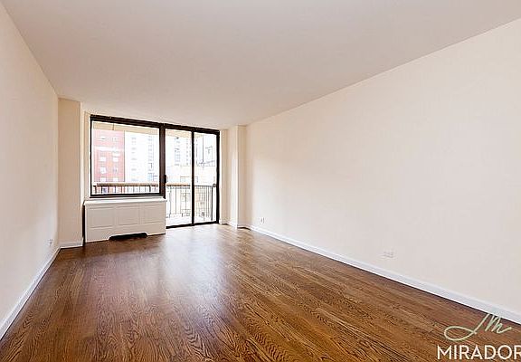 3rd image of 245 E 44th St APT 4B