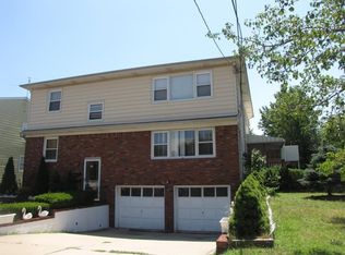 27 E 8th St, Clifton, NJ 07011