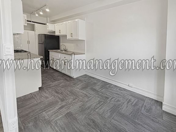 2nd image of 840 S Serrano Ave APT 103