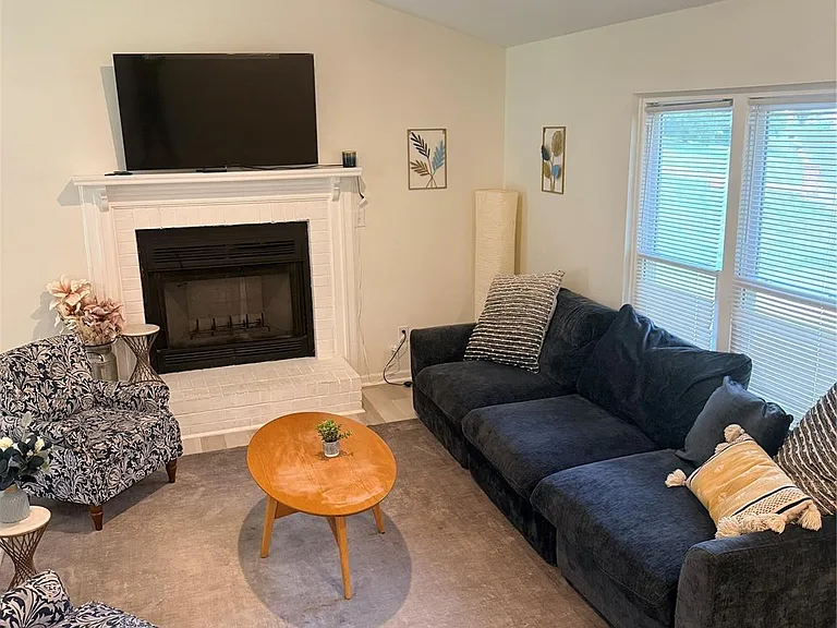 5819 Woodrock Ct — Photo 10