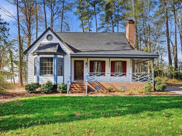 1301 Raybon Dr, Wendell, NC 27591