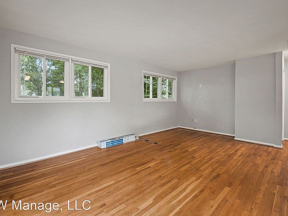 5th image of 10012 Fleming Ave