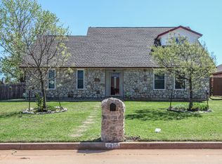 8300 Stonewood Dr, Oklahoma City, OK 73135