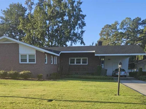 616 Virginia Ln, Dillon, SC 29536