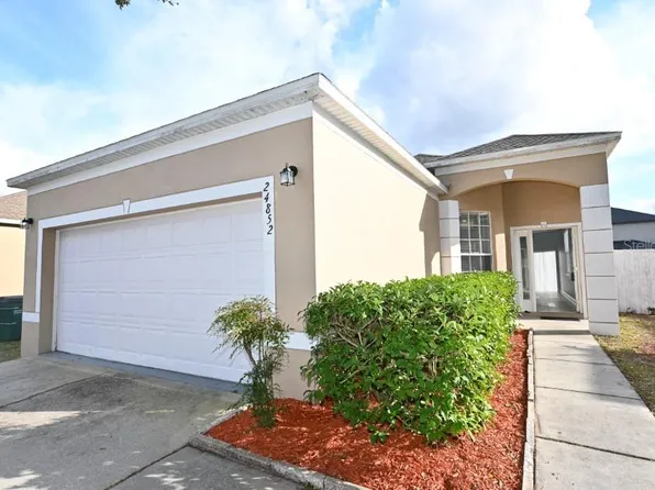 24852 Portofino Dr, Lutz, FL 33559
