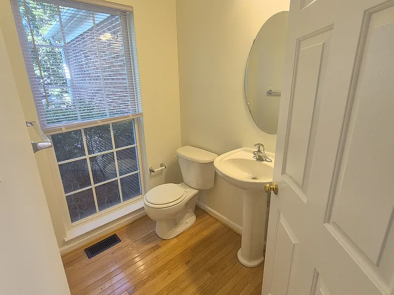 5207 Linden Dr — Photo 13