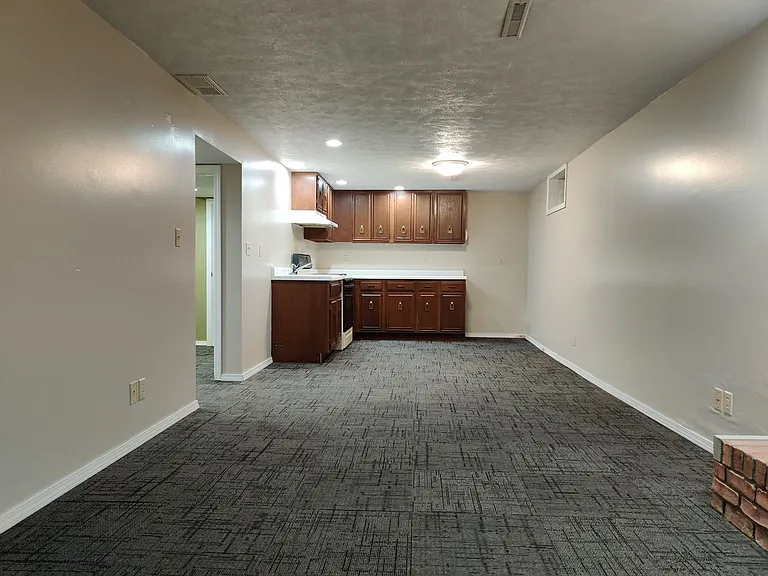 301 S Regency Dr — Photo 47