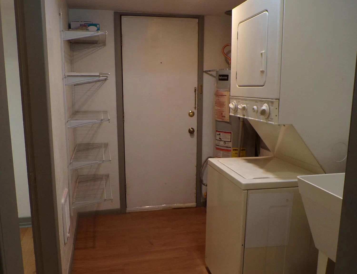 2 bed, 1.0 bath, 823 sqft, $1,695 — Photo 4