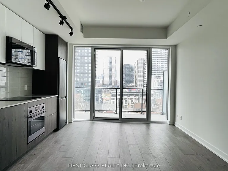 5 Defries St #817 — Photo 4