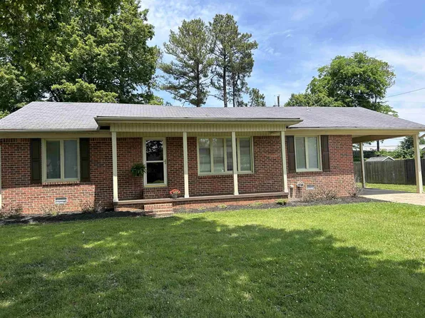 718 Jamestown Rd, Dyersburg, TN 38024