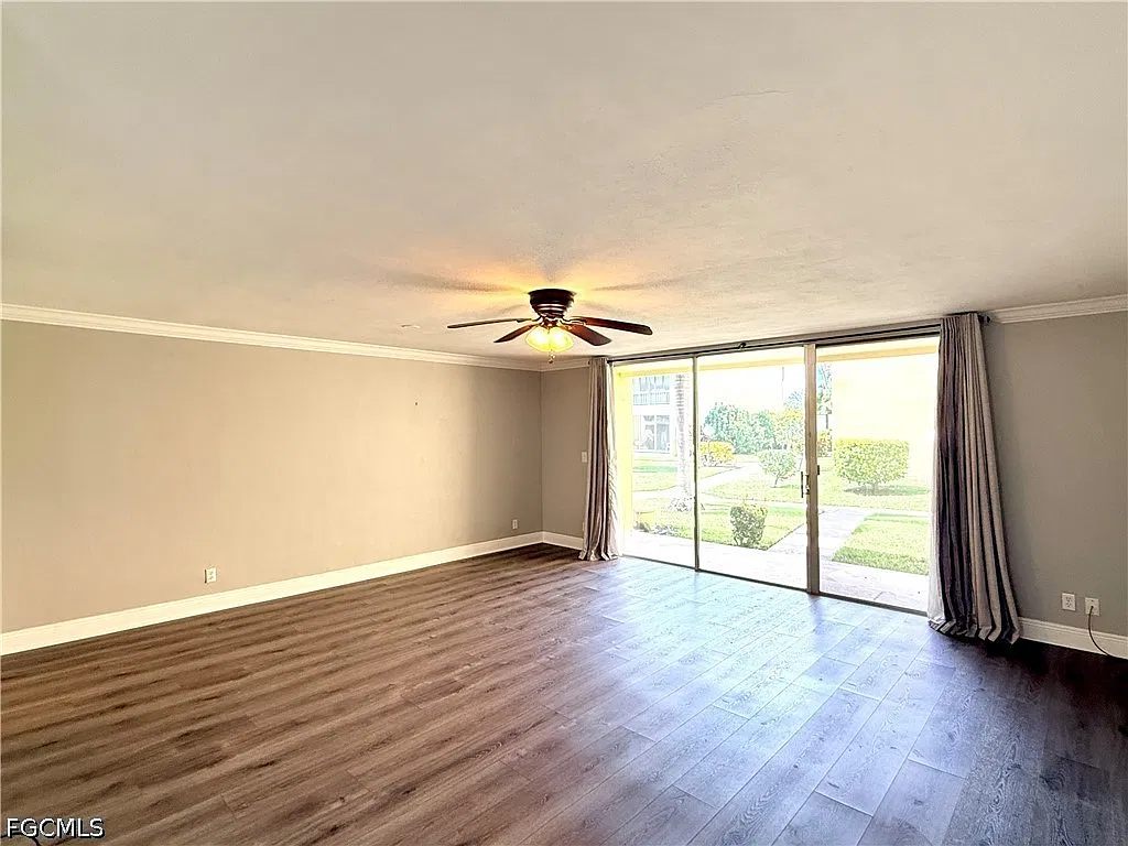 2 bed, 2.5 bath, 1444 sqft, $1,400 — Photo 2