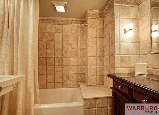 Sold by Warburg | media 7