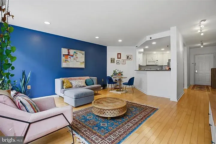 1312 Massachusetts Ave NW #406 — Photo 1