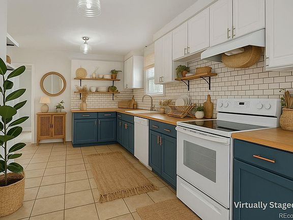 4th image of 405 Maple Street