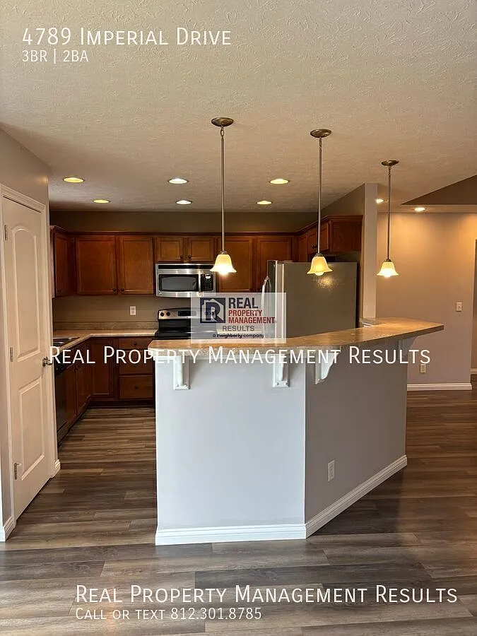 Open-Concept Newburgh Home with Fenced Backyard & Fire Pit — Photo 4