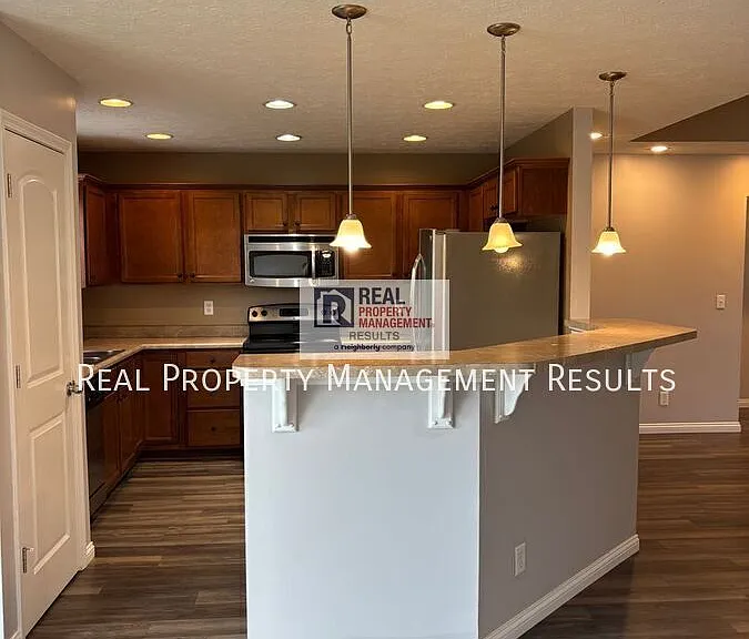 4789 Imperial Dr — Photo 4
