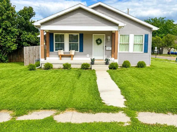 327 S Walnut St, Bryan, OH 43506